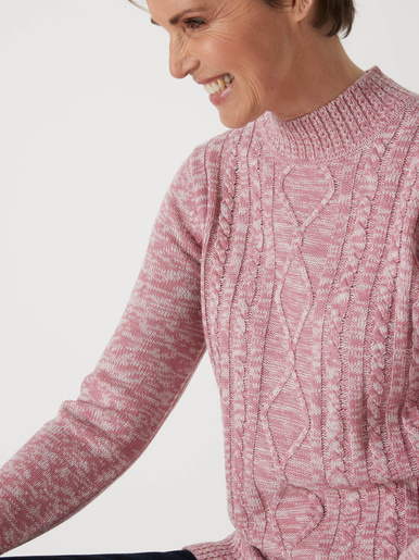 Pull col montant maille torsadée