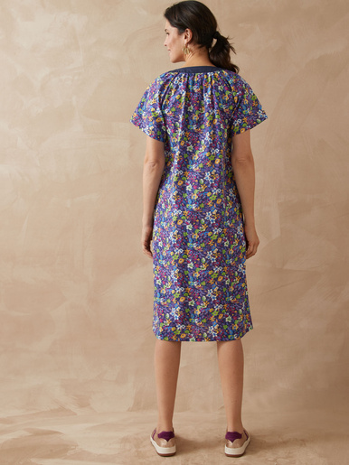 Tablier boutonné forme housse