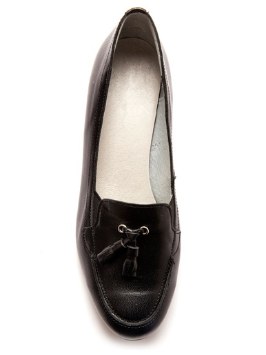 Trotteurs à pompons cuir demi-pointures
