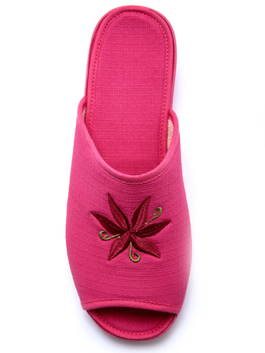 Mules brodées doublure éponge