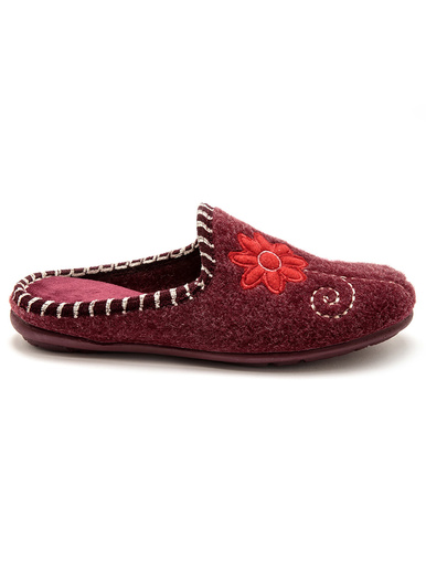 Mules brodées