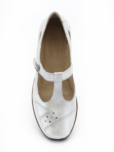 Salomés cuir avec bijou fantaisie