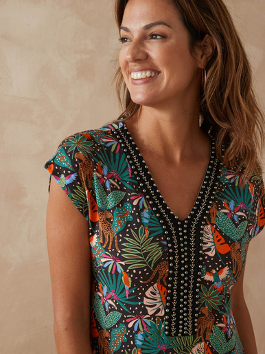 Robe en maille avec perles fantaisie