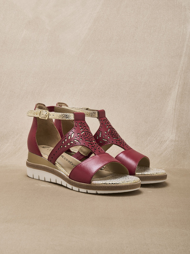 Sandales cuir motifs ajourés
