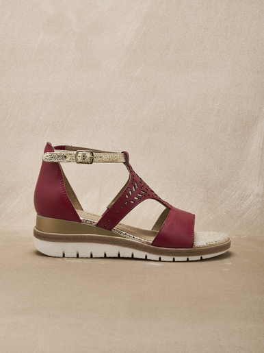 Sandales cuir motifs ajourés