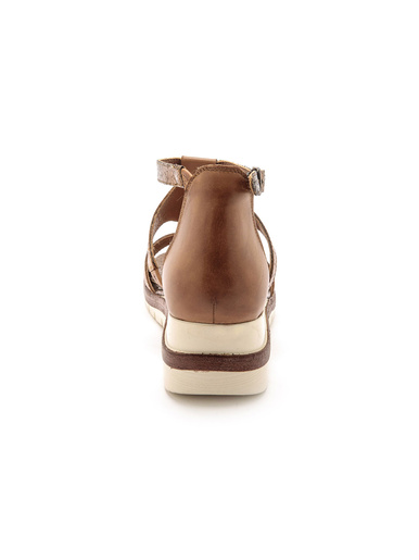 Sandales cuir motifs ajourés