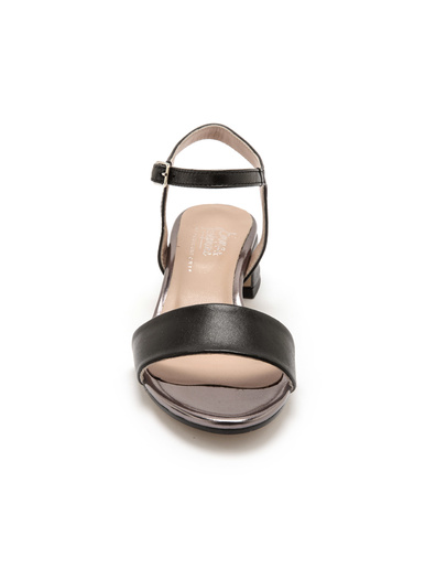 Sandales à bride en cuir