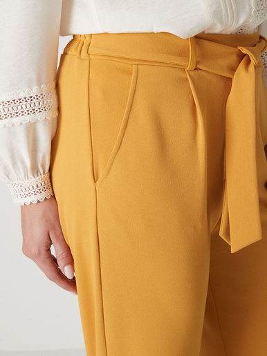 Pantalon élastiqué en maille