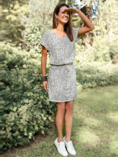 Robe 3 trous tissu fluide