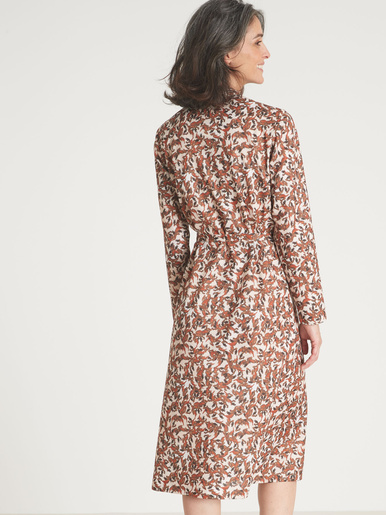 Robe élégante en maille col lavallière