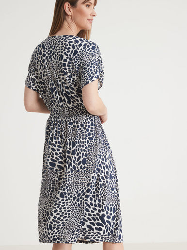 Robe encolure bateau en maille fluide