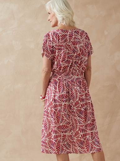 Robe encolure bateau en maille fluide
