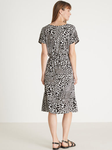 Robe encolure bateau en maille fluide