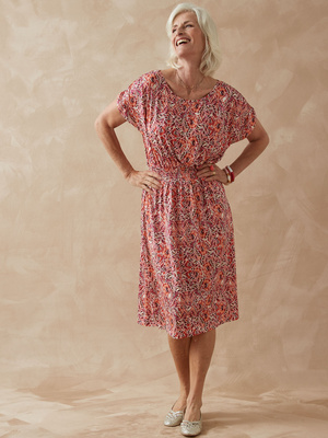 Robe encolure bateau en maille fluide