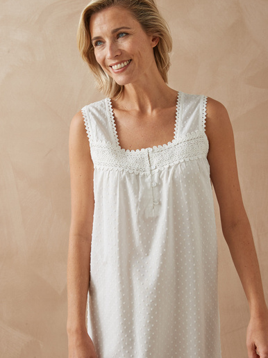 Chemise de nuit plumetis larges bretelle