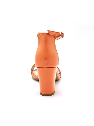 Sandales tout cuir à talon
