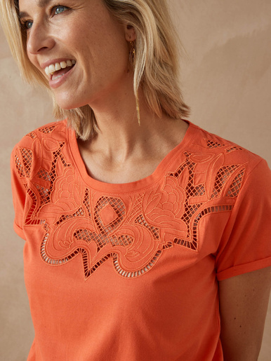 Tee-shirt coton à broderies ajourées