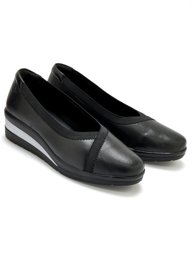 Ballerines tout cuir élastiquées