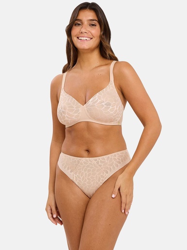 Slip Perfect Curves