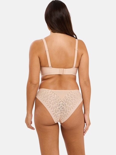 Slip Perfect Curves