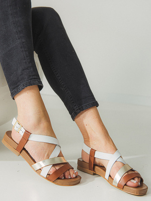 Sandales plates en cuir