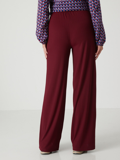 Pantalon large et droit
