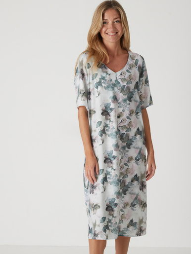 Robe effet satiné manches larges
