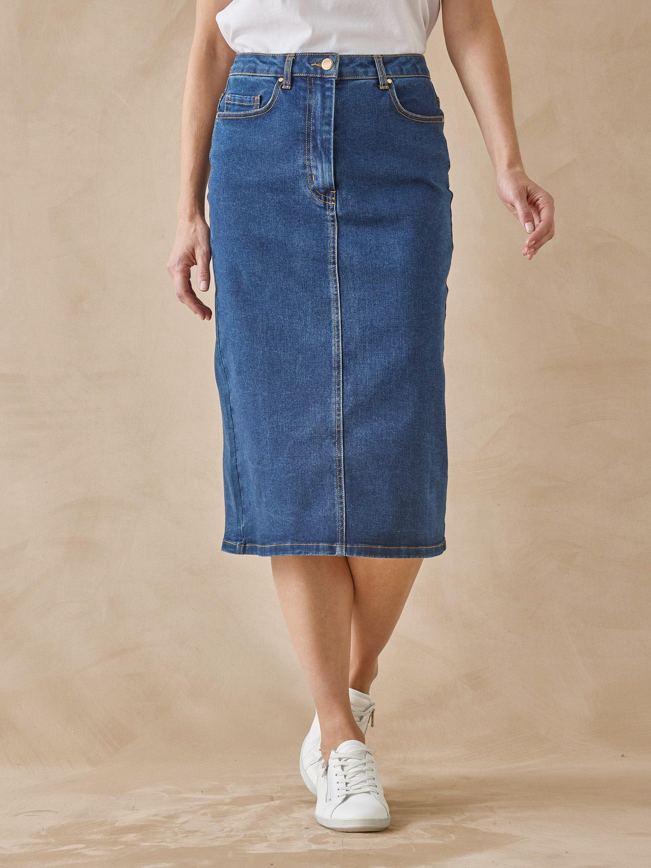Une Jupe Crayon Jupe Jeans Midi Une Jupe Crayon Jupe En Jean 2019