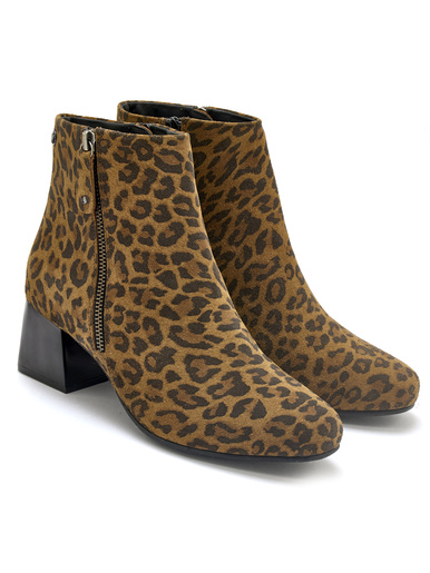 Boots double zip