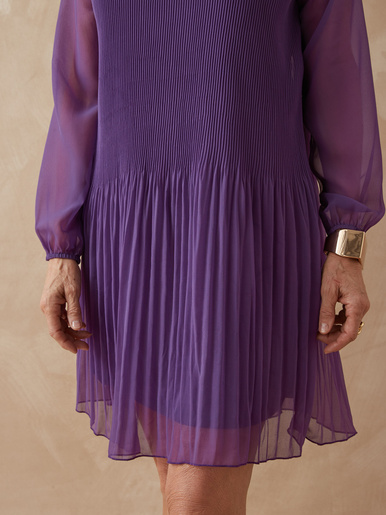 Robe au plissé permanent