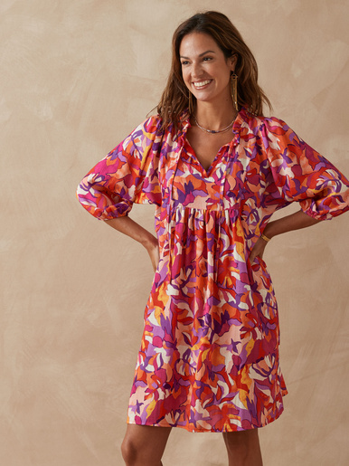 Robe encolure tunisienne volantée