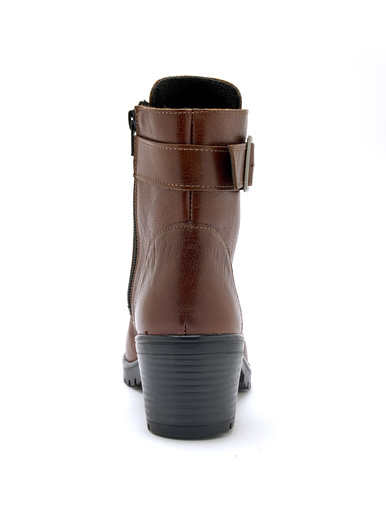 Boots cuir doublées suédine