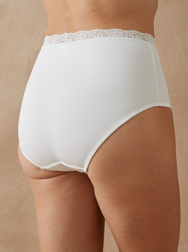 Lot 2 culottes gainantes avec dentelle