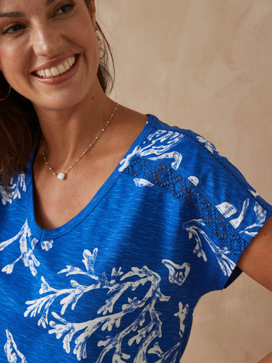 Tee-shirt base resserrée