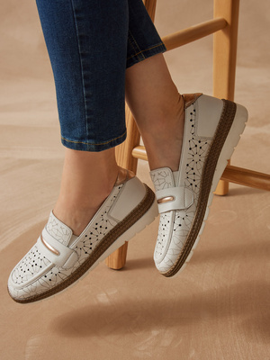 Mocassins cuir élastiqués côtés