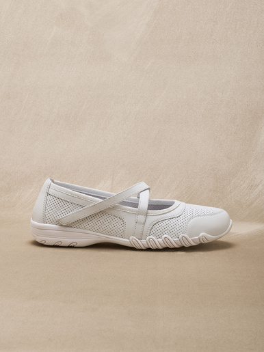 Babies d'été cuir perforé