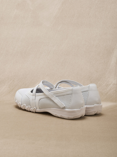 Babies d'été cuir perforé