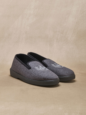 Pantoufles brodées intérieur éponge