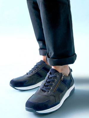 Sneakers avec zip et lacets