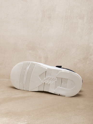 Sandales ouverture totale par scratchs