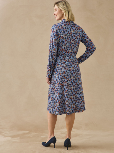 Robe ample col chemisier boutonnée