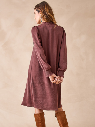 Robe à plis nervurés