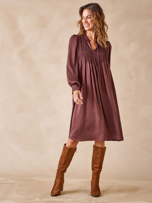 Robe à plis nervurés