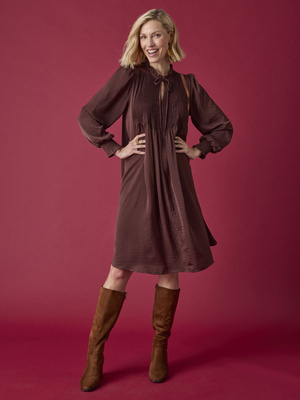 Robe à plis nervurés