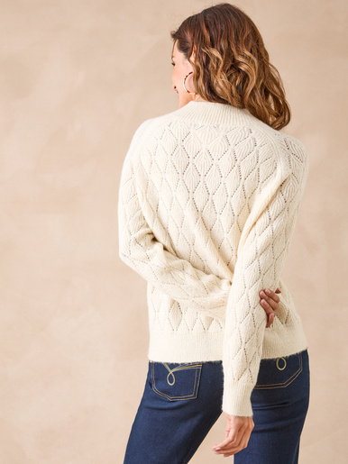 Pull maille fantaisie col montant