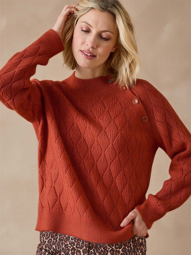 Pull maille fantaisie col montant