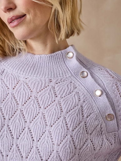 Pull maille fantaisie col montant