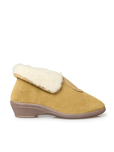 Pantoufles croûte de cuir fourrées