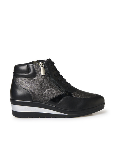 Boots zippées et lacées doublées suédine