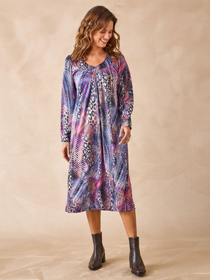 Robe housse en maille fluide